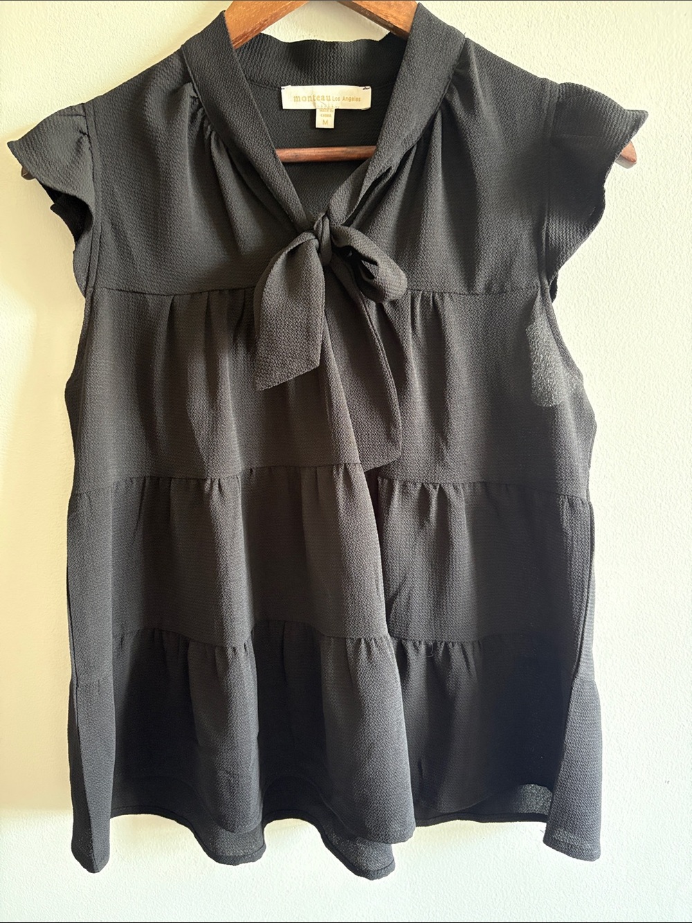 Monteau Los Angeles Black Tiered Tie Neck Blouse Flutter Sleeve M